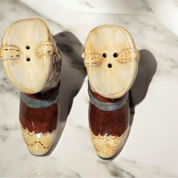 Vintage Ceramic Cowboy Boot Salt and Pepper Shakers - Picture 4 of 9